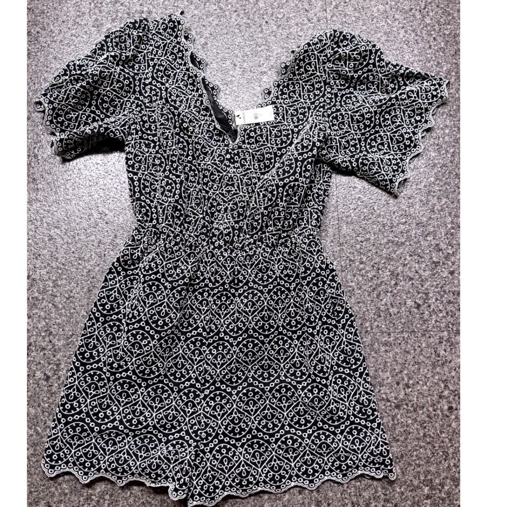 Express Eyelet Romper Womens Small Black White Scalloped New 07905787